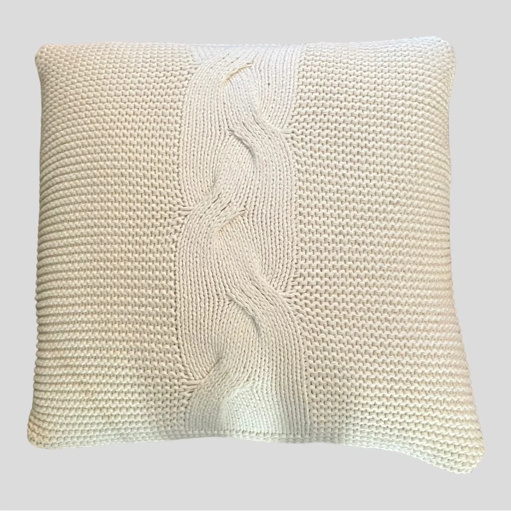 CELERIE KEMBLE CABLE KNIT SWEATER SQUARE THROW DECORATIVE PILLOW IVORY 2…